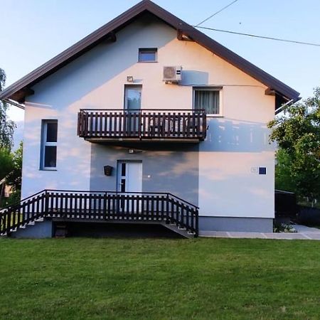 Apartment Gradina Korenica Exteriér fotografie