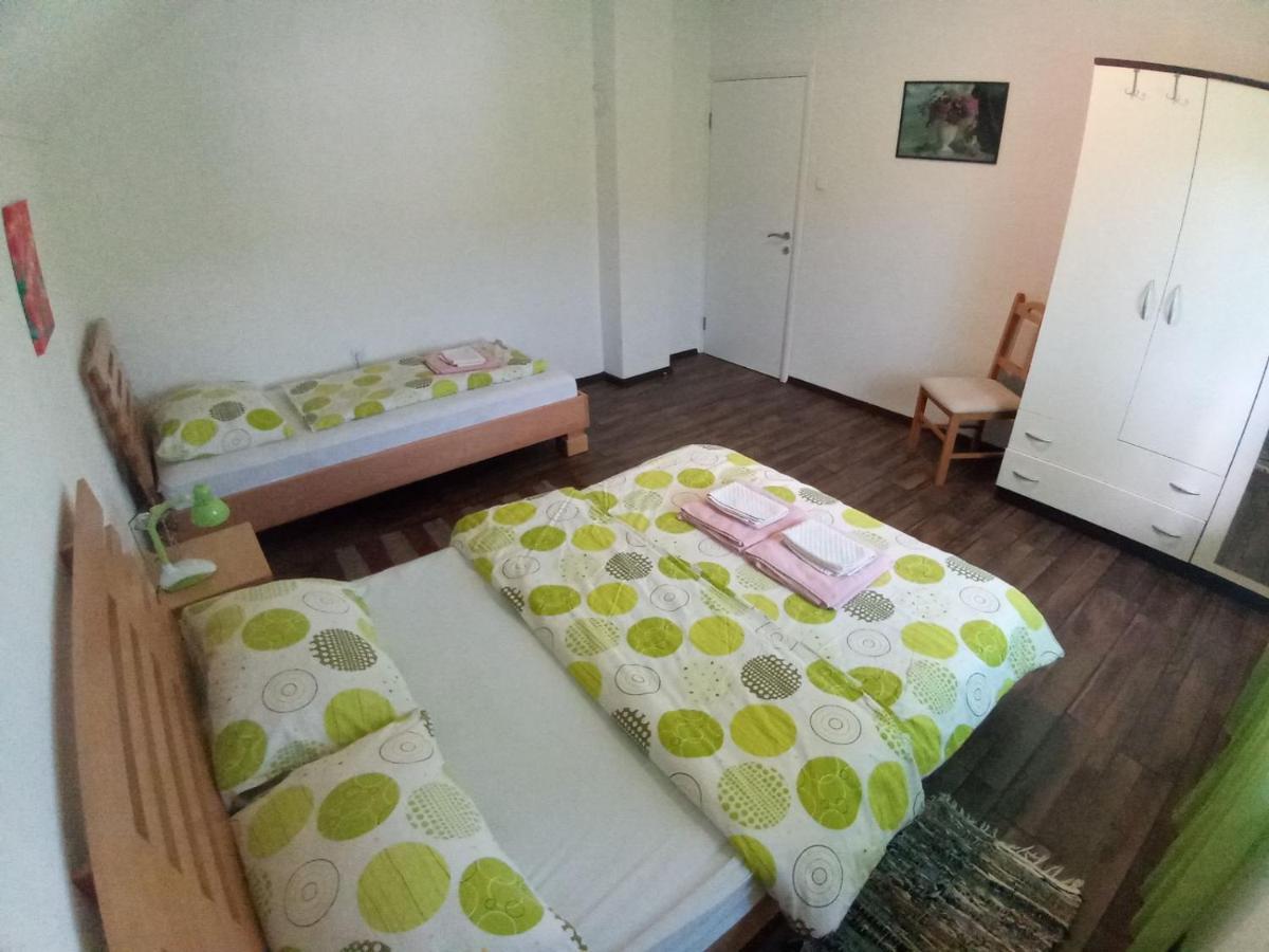 Apartment Gradina Korenica Exteriér fotografie