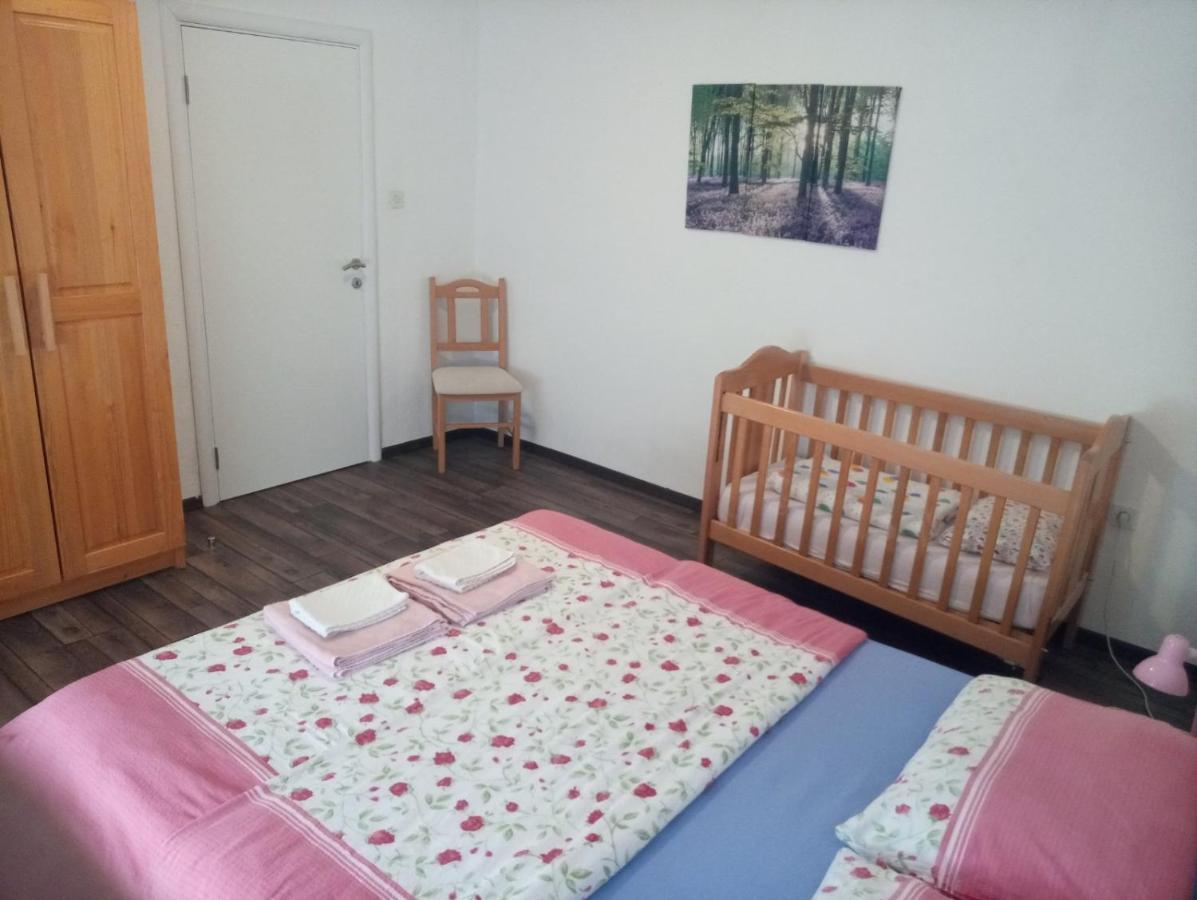 Apartment Gradina Korenica Exteriér fotografie