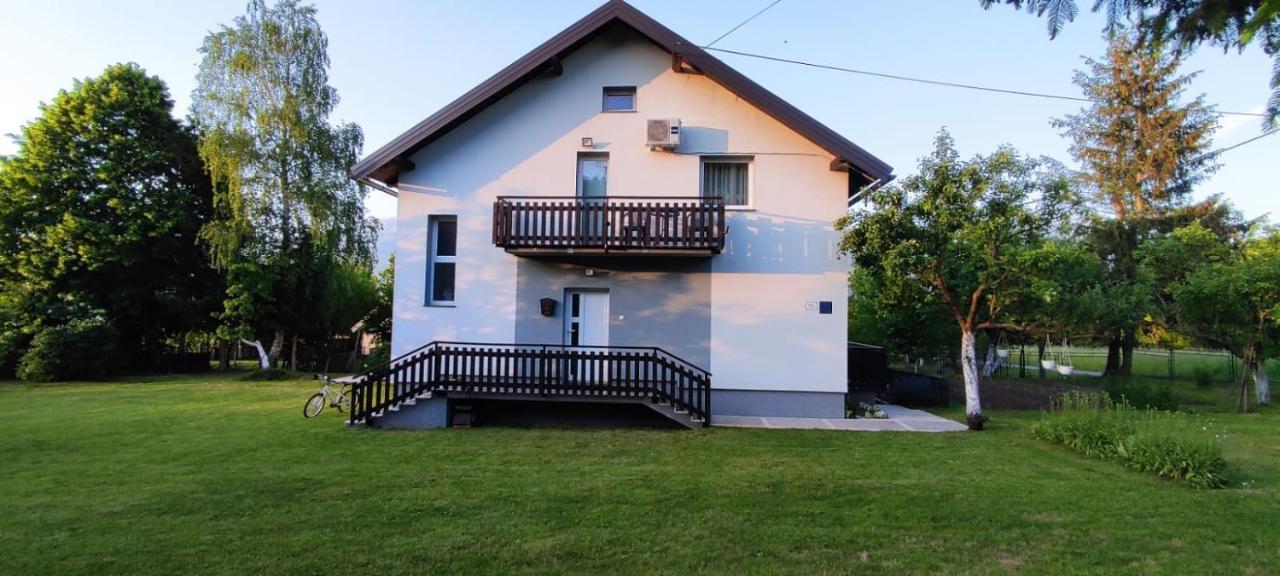 Apartment Gradina Korenica Exteriér fotografie
