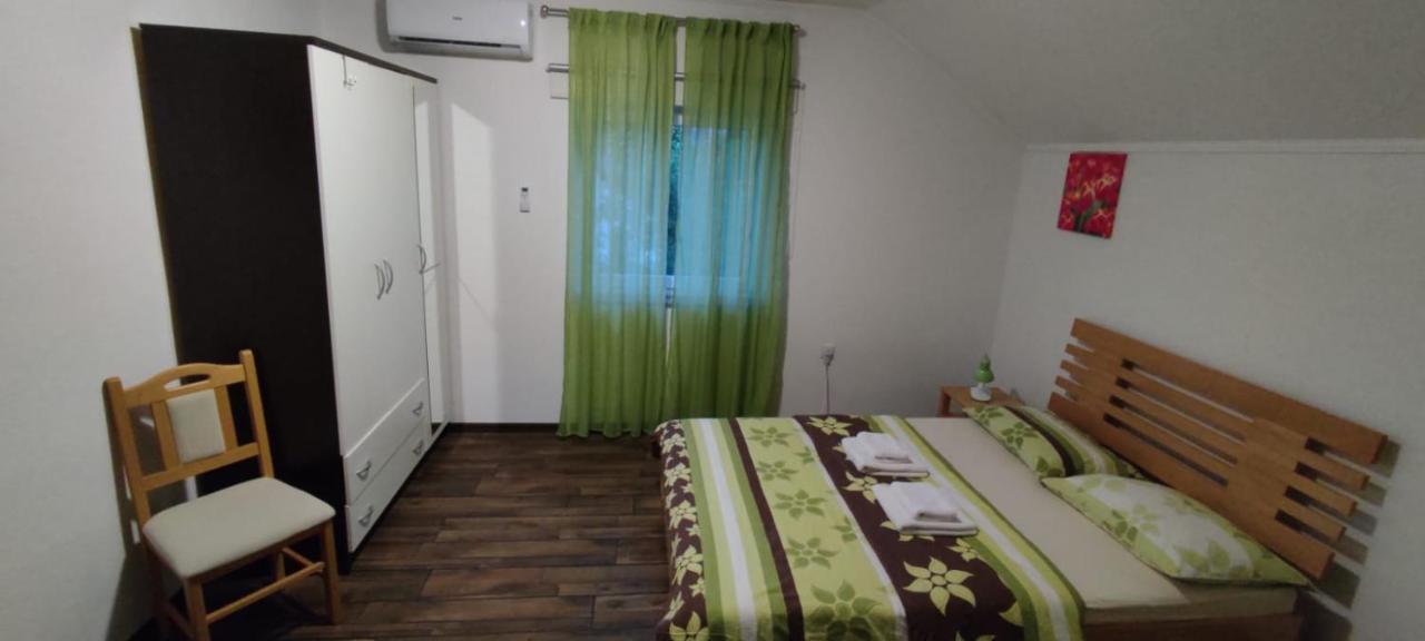 Apartment Gradina Korenica Exteriér fotografie